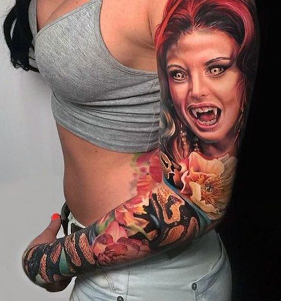 tatuaż wampirzycy na ramieniu 